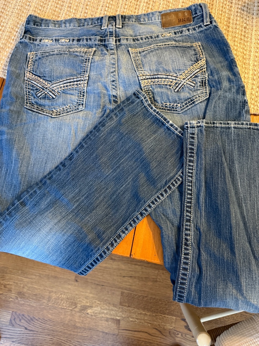 BKE Derek Straight Jeans Men’s 36R Medium Wash Distressed Button Fly Denim - Picture 9 of 15